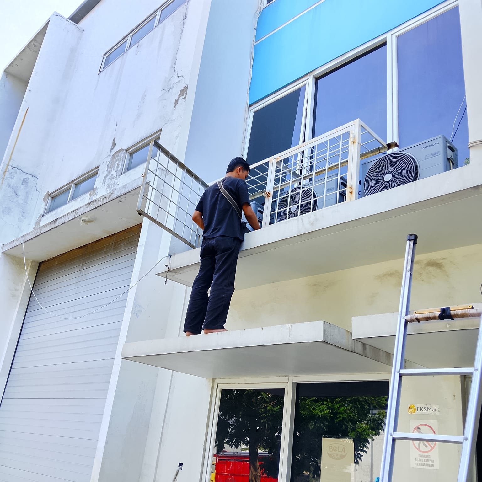 Service Outdoor Unit